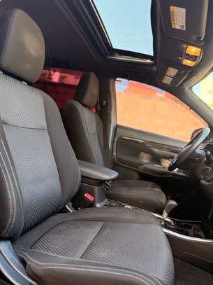 2018 MITSUBISHI OUTLANDER 7places image 6