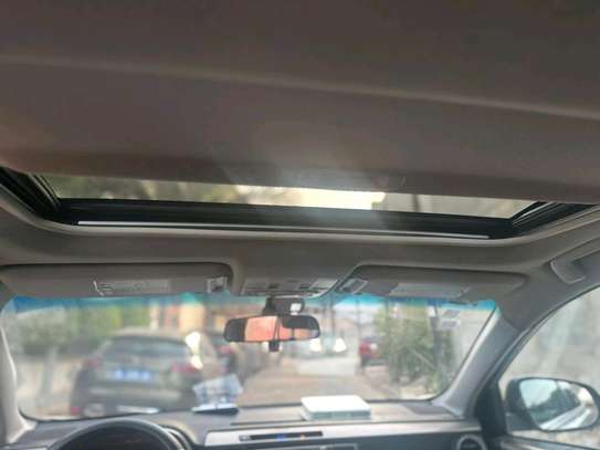 TOYOTA RAV4 image 2