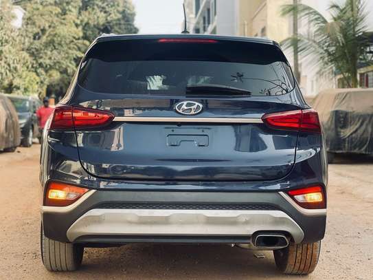 Hyundai santafe 2019 image 8
