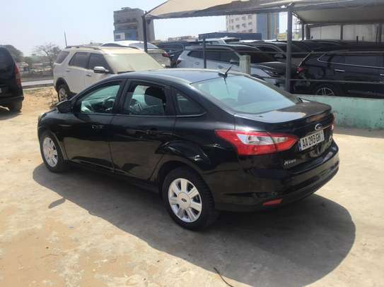 FORD FOCUS  SE ANNÉE 2013 image 6