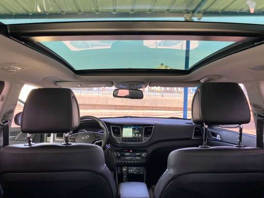 Hyundai Tucson full options image 3