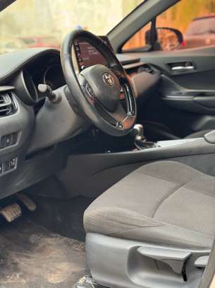 Toyota C-HR 2019 image 8