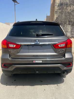 Mitsubishi Rvr Gt w2018 image 4