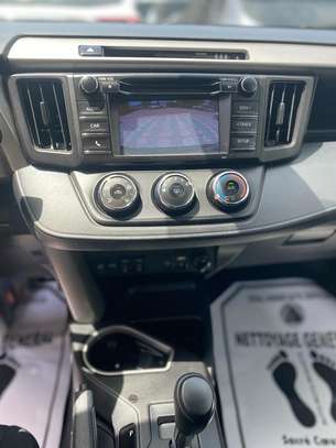 Toyota Rav4 2018 image 5