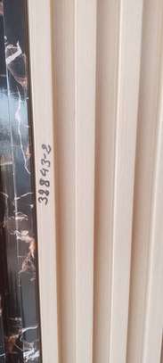 LAMBRIS EN PVC POUR DECO SALONS image 4