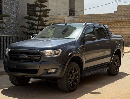 Ford Ranger Pick-up double cabine diesel gris foncé image 1