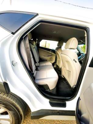 Hyundai Tucson image 10