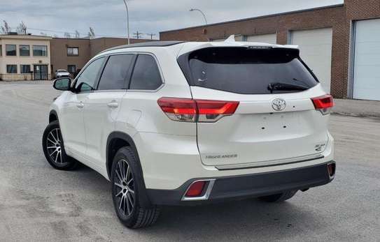 Toyota hignlander 2017 limited image 3