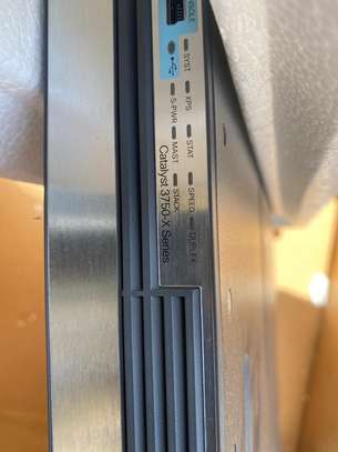 Switch fibre Cisco 3750-X NEUF image 2