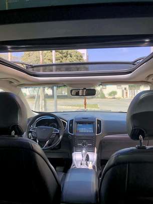 Ford Edge Titanium image 4