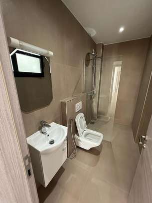 1 superbe appartement de type F4 pied dans l'eau virage image 9