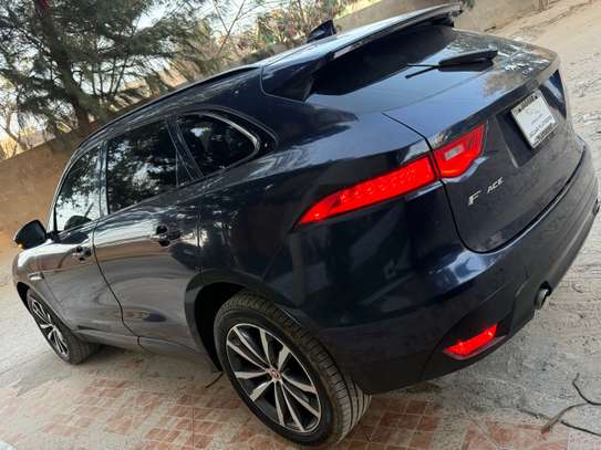 JAGUAR f-Pace image 5