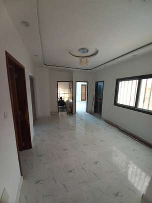 APPARTEMENT F4 A LOUER A NGOR image 12