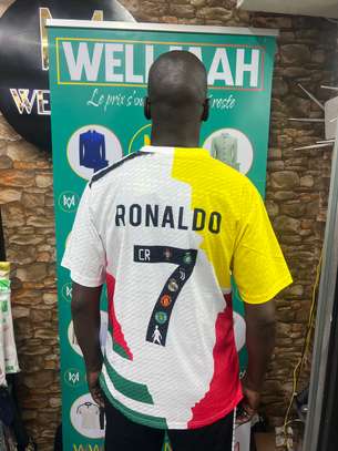 Maillot Ronaldo 6 en 1 Messi 4 en 1 image 2