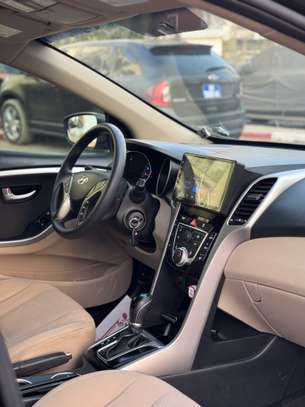 Hyundai Elantra gt image 10
