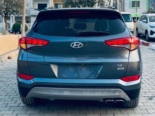 HYUNDAI TUCSON 2017 limited leuxry image 8