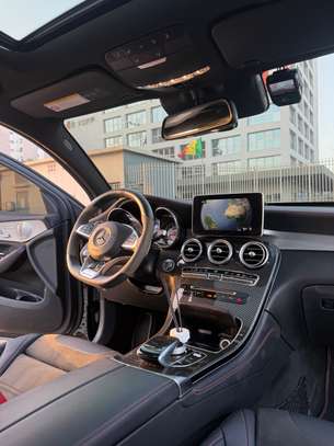 Mercedes glc 43 image 11