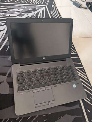 HP workstation xeon / 4gb NVIDIA / SSD 512gb image 2