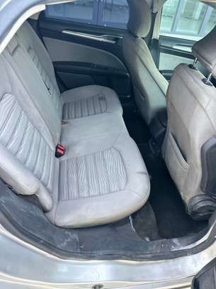Ford fusion image 2