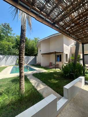 Villa meublée à Saly image 2