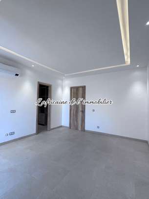 Appartement Duplex F4 à louer – Mermoz image 11