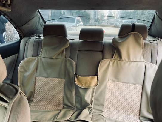 Toyota Avensis image 10