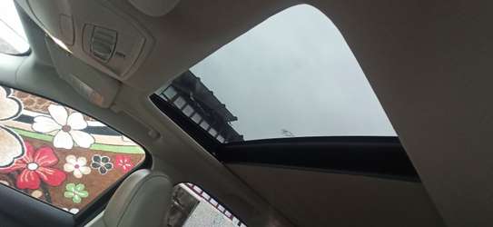 Ford Escape Titanium image 11