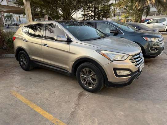 Hyundai Santafe 2014 image 1