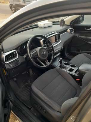 Kia sorento 2017 image 10