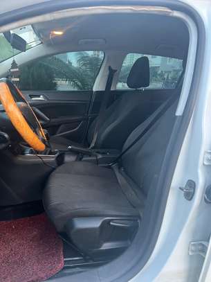 Peugeot 308 T9 image 9