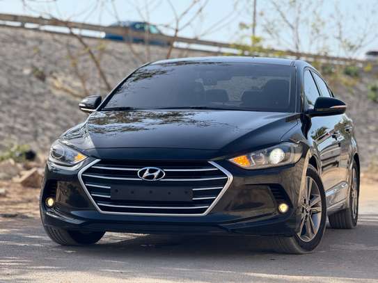 2017 HYUNDAI AVANTE image 12
