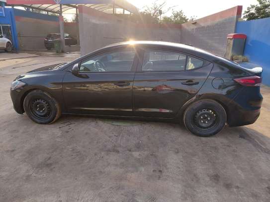 Hyundai elantra 2017 image 12