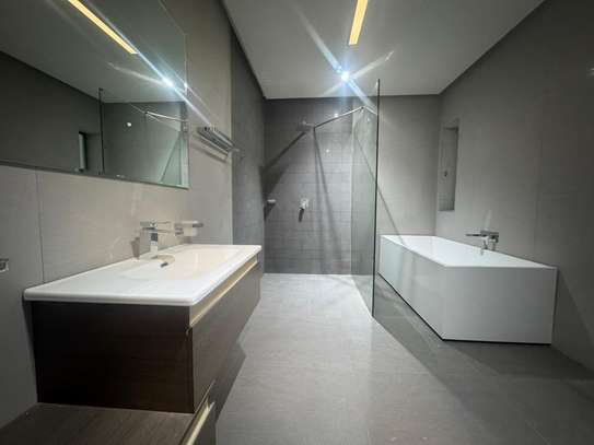 Appartement à louer à Fann Résidence embrassade Portugal image 6