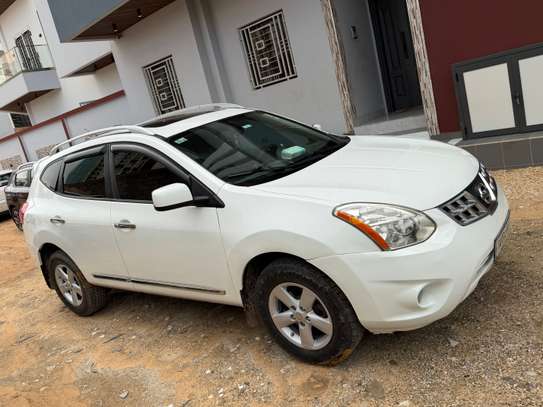 Nissan roque 4x4 image 10