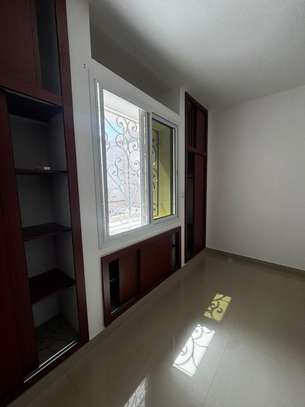 Villa F4 à louer à louer aux Mamelles image 10