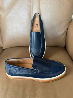 Mocassins LORO Piana semelle blanche tendance image 2
