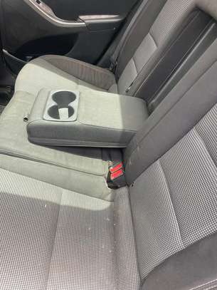 Hyundai Elantra GT image 4