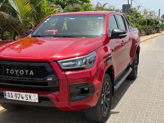 Hilux alta gama motor V6 gasolina image 3