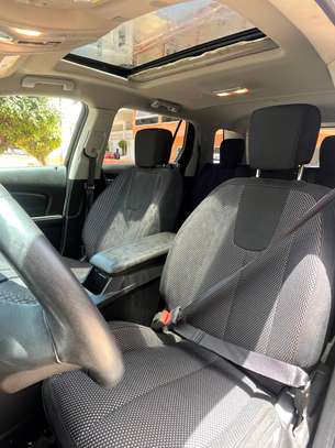 GMC TERRAIN image 7