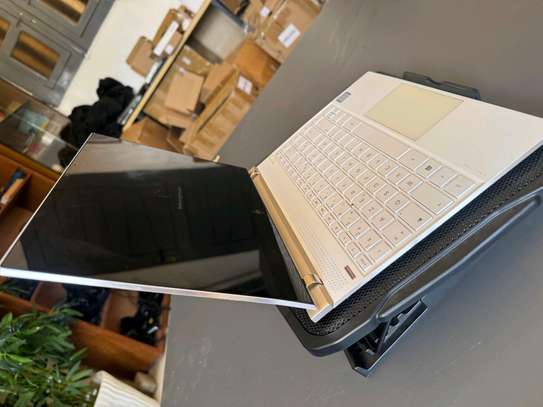 HP spectre i5 8th / SSD nvme 1000gb image 5