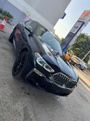 Bmw x6 2022 M50i image 4