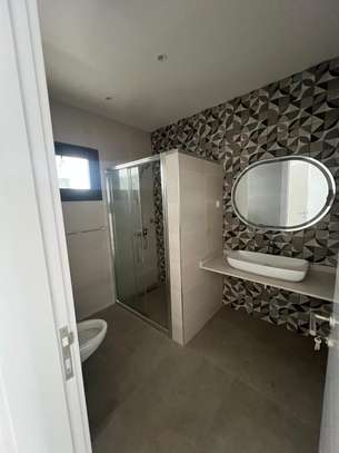 Appartement F4 à louer au Point E image 14