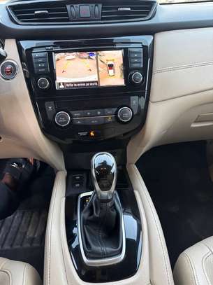 Nissan rogue image 10