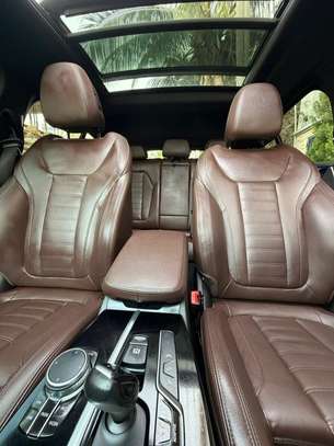 BMW X4 2020 image 13