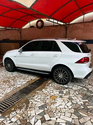 Mercedes GLE 350 image 5