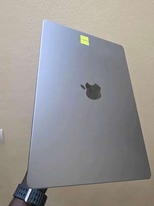 MacBook pro M3 image 3