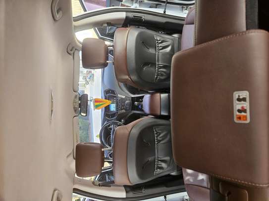 Hyundai santa-fe image 4