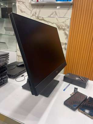 Dell Optiplex 7450 all in on tactile image 5