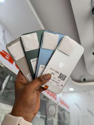13 pro 256GB image 2