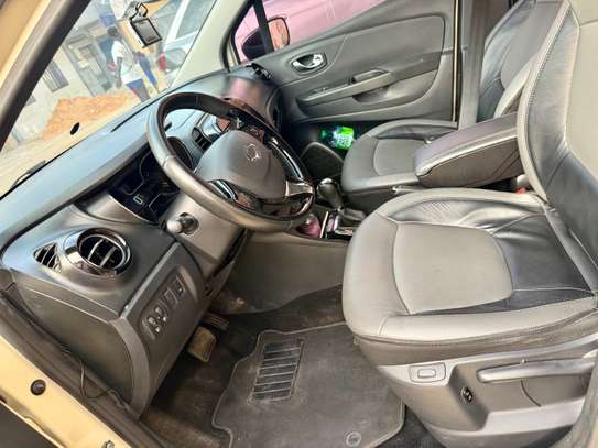 RENAULT QM3 2016 image 10
